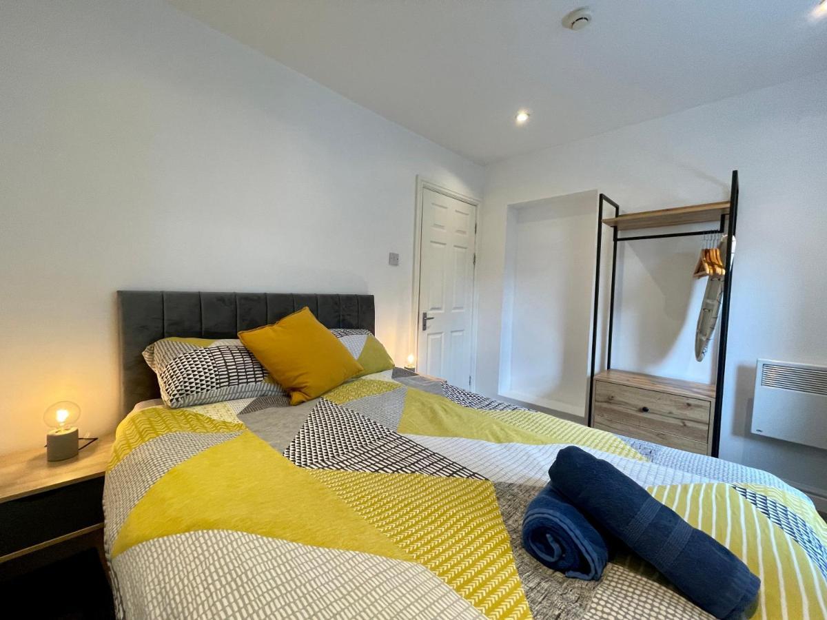 6 Person Apartment In City Centre 카디프 외부 사진